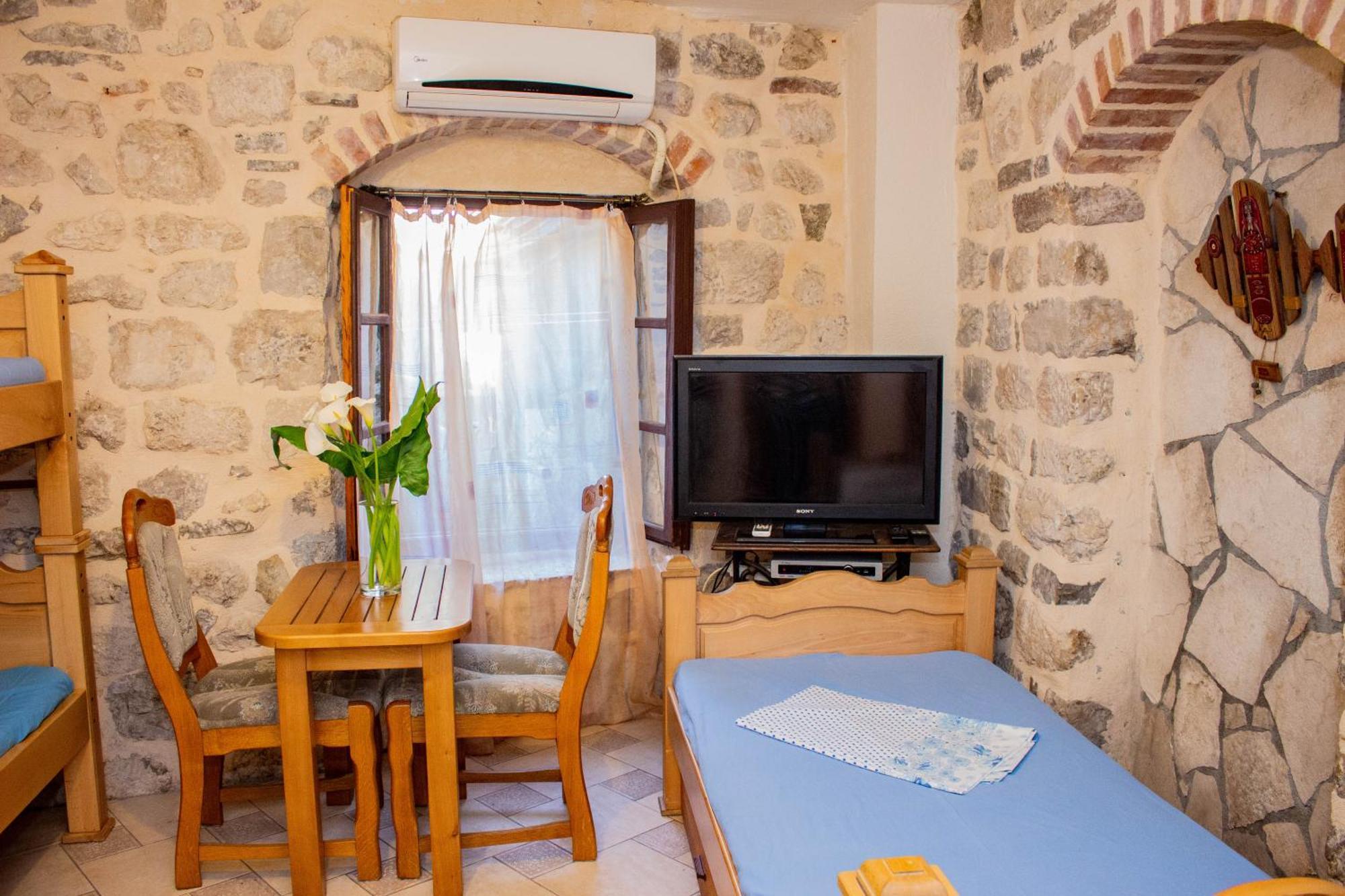 Guest House Šljuka Kotor Extérieur photo
