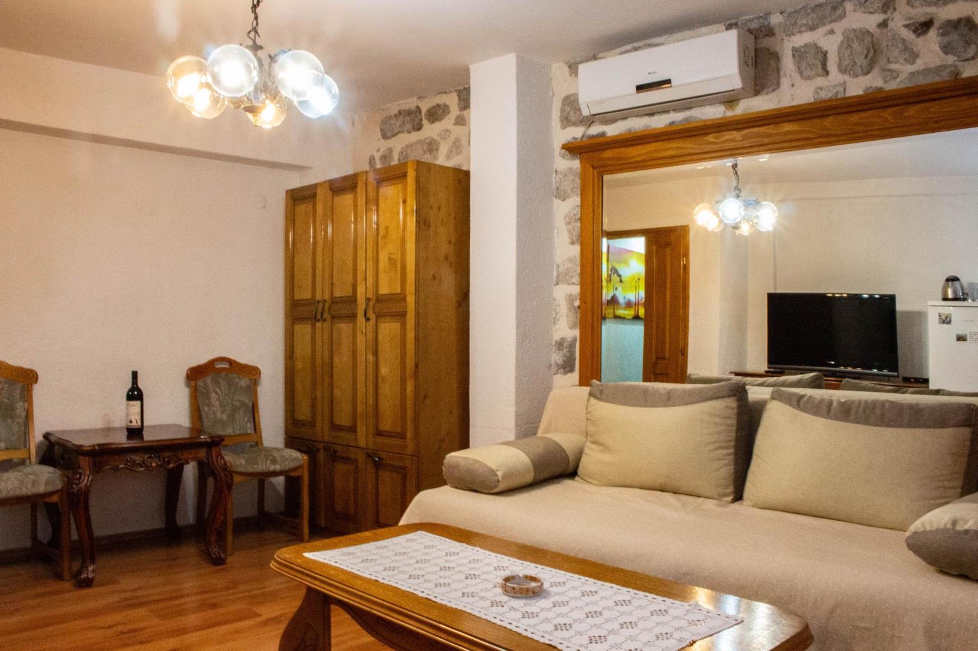 Guest House Šljuka Kotor Extérieur photo
